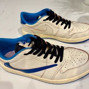 Nike Travis Scott Jordan 1 Retro Low